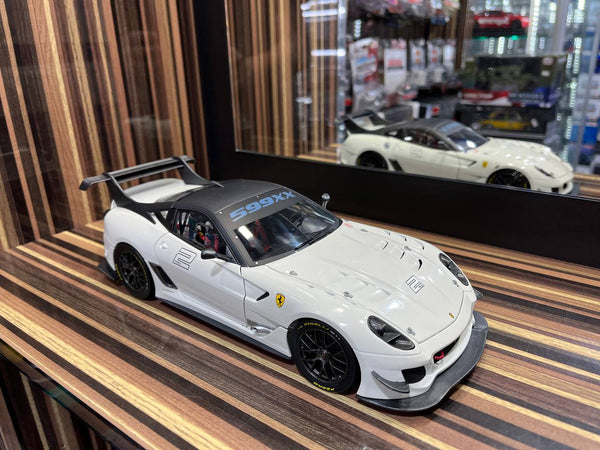 Hot Wheels Elite Ferrari 599XX Evo - 1/18 Diecast Model, All