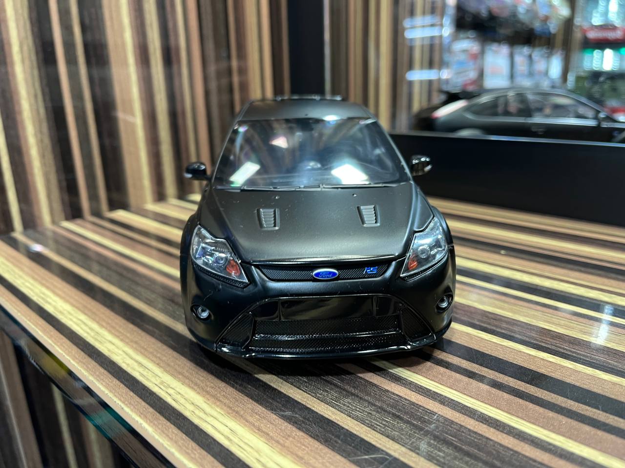 Minichamps Ford Focus RS500 - 1/18 Diecast Model, All Opening - Matt Black