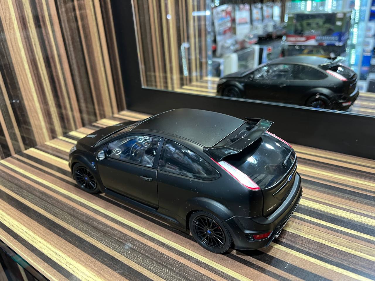 Minichamps Ford Focus RS500 - 1/18 Diecast Model, All Opening - Matt Black