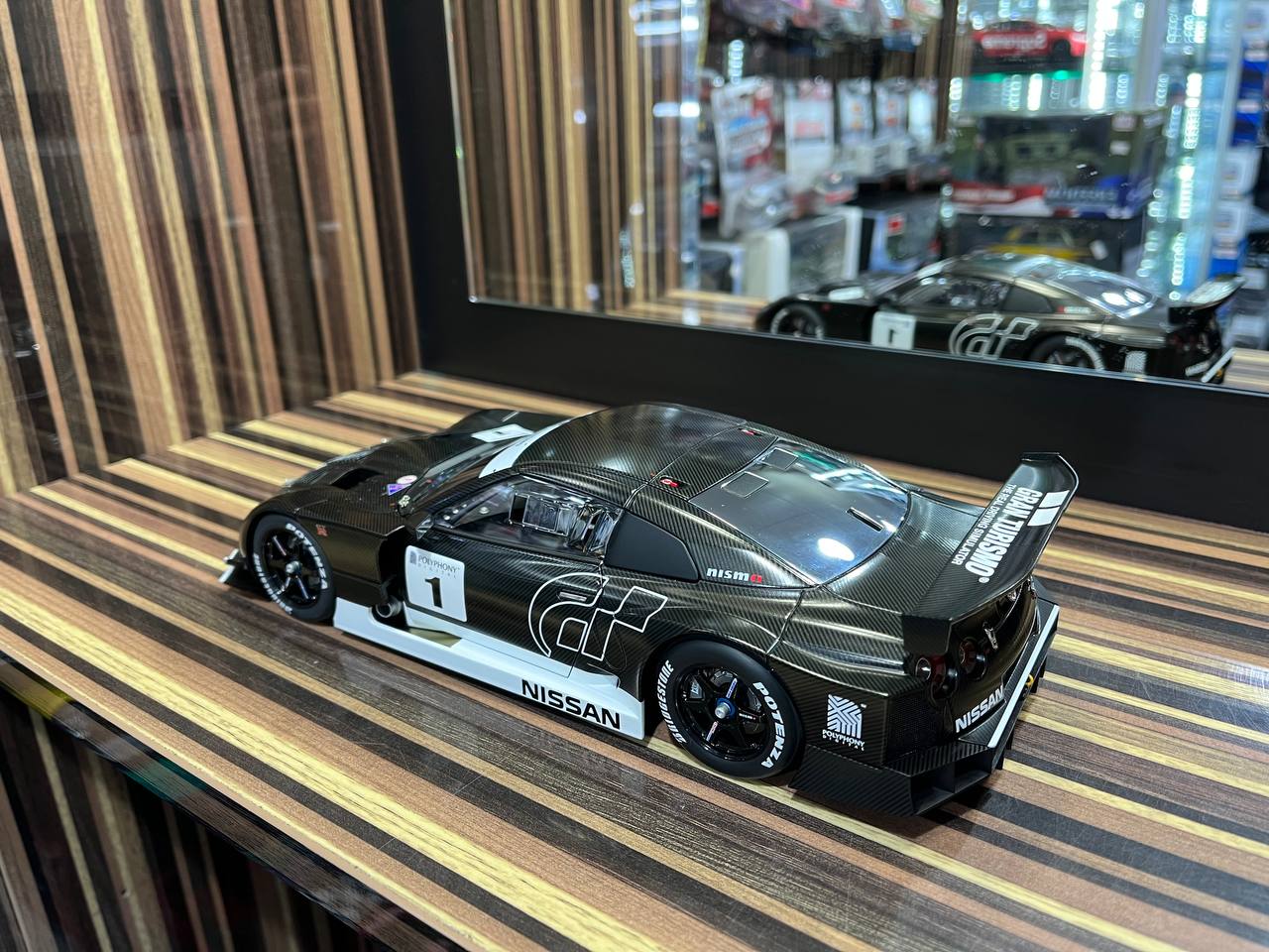 AutoArt Nissan GT-R GT500 Stealth - 1/18 Diecast Model, All Opening - Black Carbon