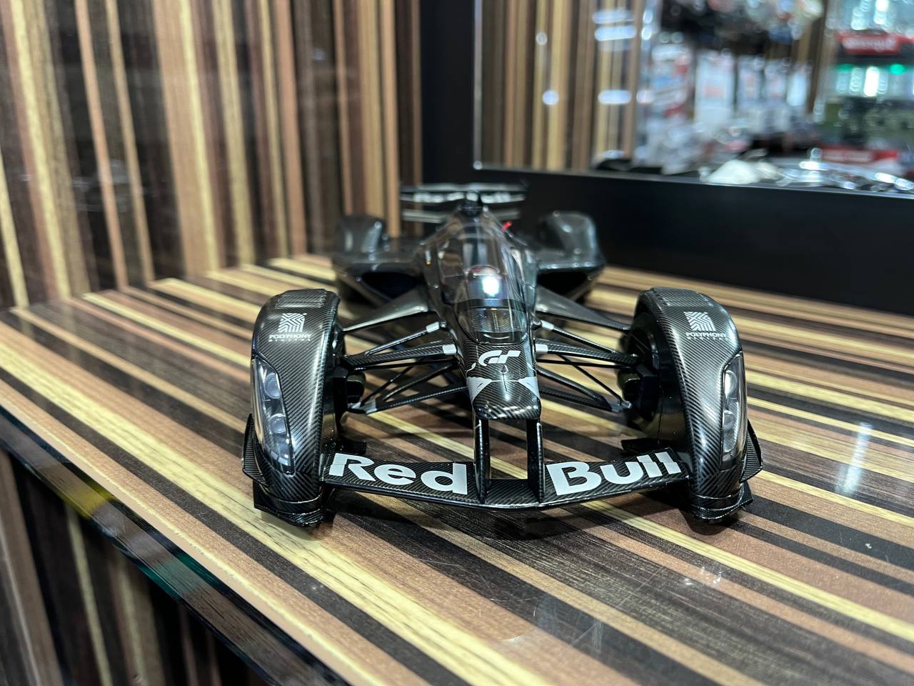 AutoArt Grand Turismo Red Bull X2010 - 1/18 Diecast Model, All Opening - Black