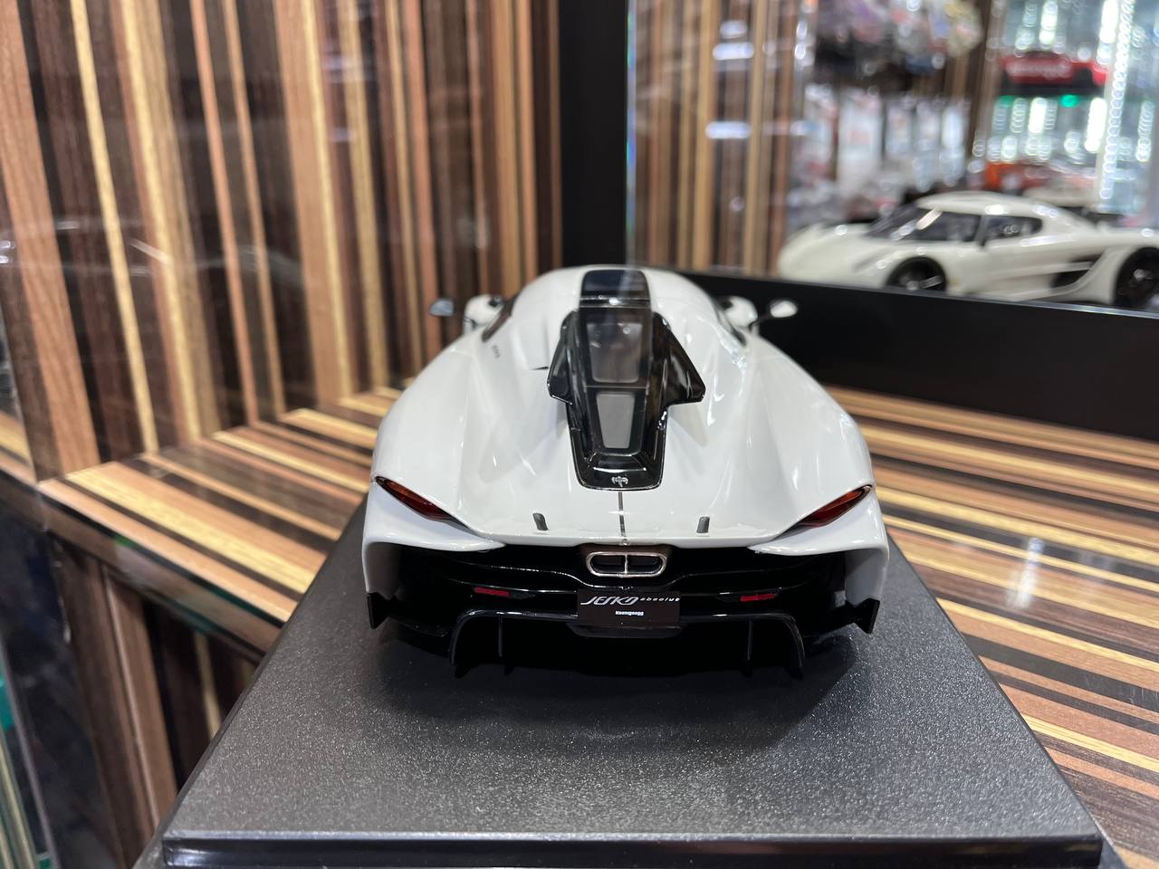 GT Spirit Koenigsegg Jesko Absolut - 1/18 Resin Model, Not Opening - Grey