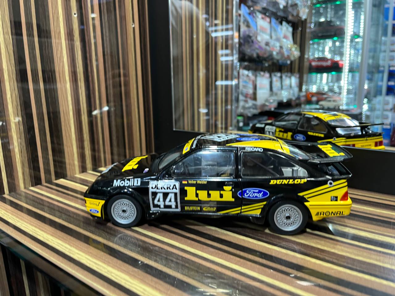 Solido Ford Sierra RS 500 - 1/18 Diecast Model, Partial Opening - Black