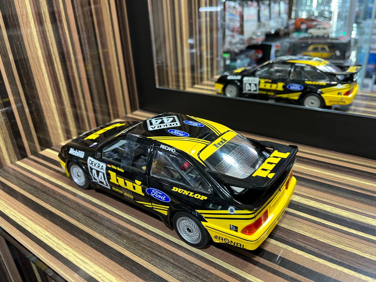 Solido Ford Sierra RS 500 - 1/18 Diecast Model, Partial Opening - Black