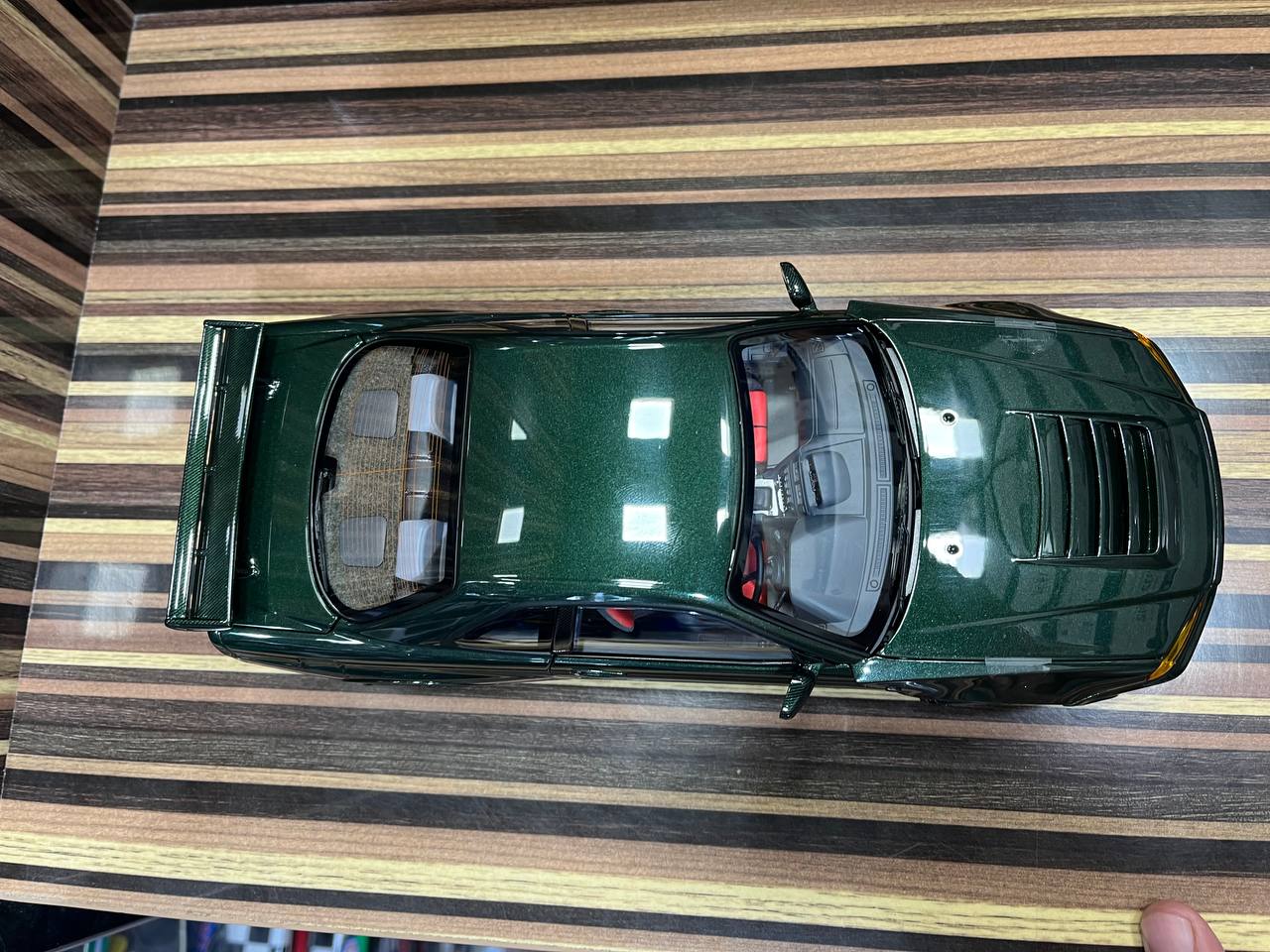 MotorHelix Nissan Skyline GT-R34 Nismo - 1/18 Diecast Model, Full Opening - Dark Green