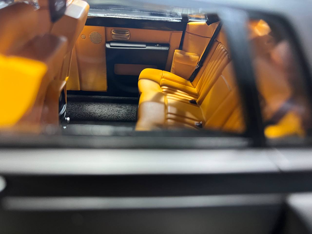 Motorhelix Land Rover Range Rover| Limited Edition Resin