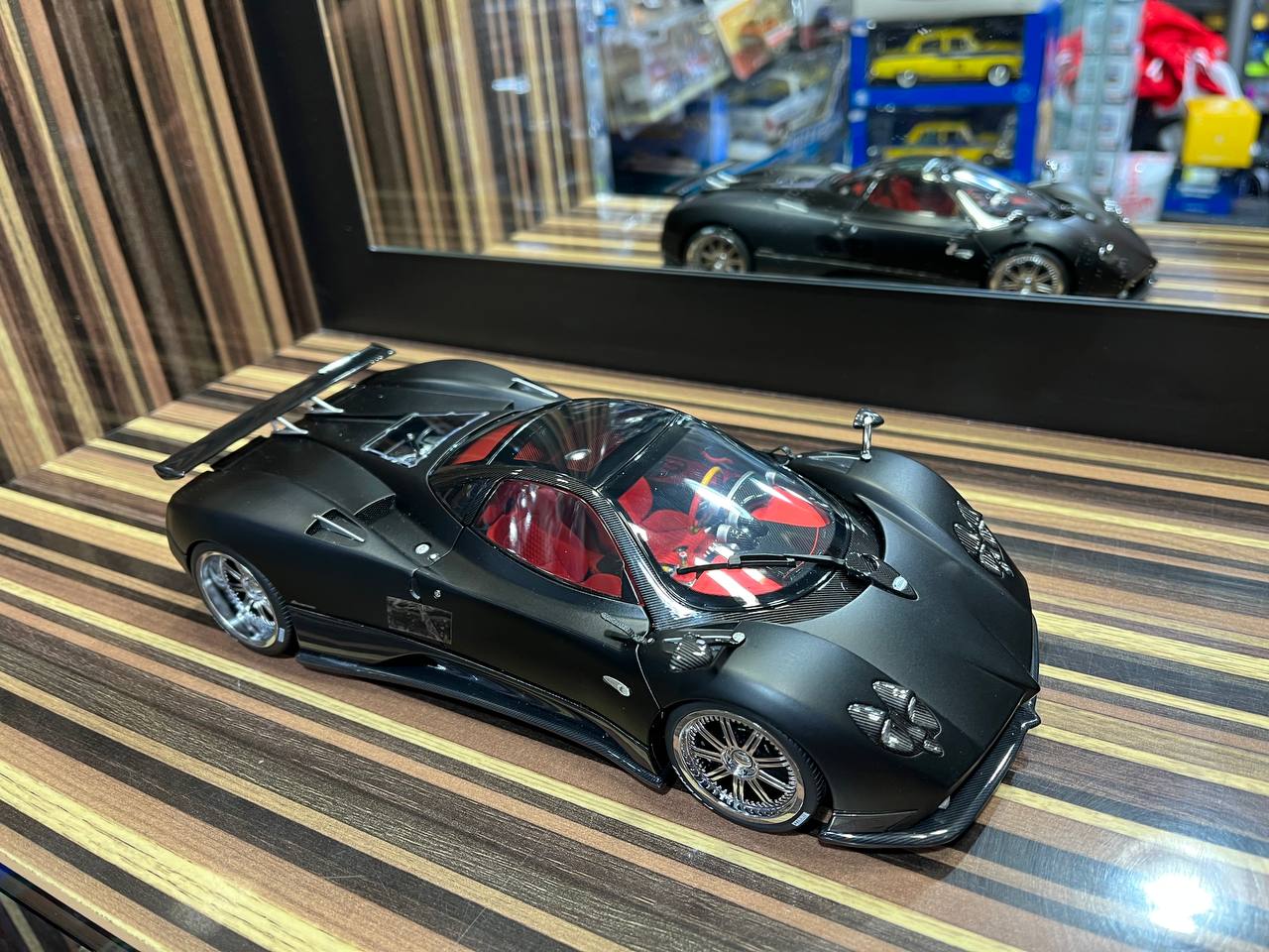 Almost Real Pagani Zonda F - 1/18 Diecast Model, All Opening - Black Matt