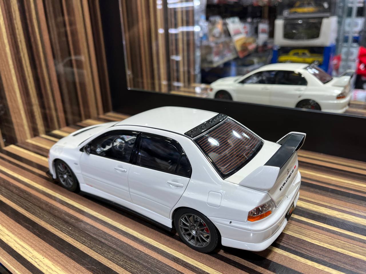 Super A Mitsubishi Lancer Evolution - 1/18 Diecast Model, All