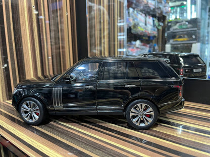 LCD Land Rover Range Rover - 1/18 Diecast Model, All Opening - Black