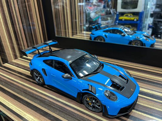 Minichamps Porsche GT3RS - 1/18 Diecast Model, Partially Opening - Blue
