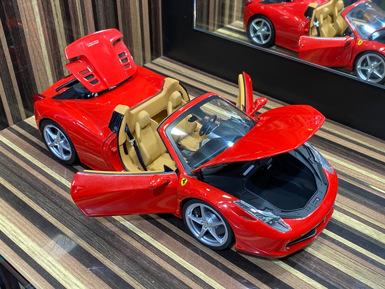 1/18 metal Diecast HotWheels Ferrari 458 Spider Red - Full Opening