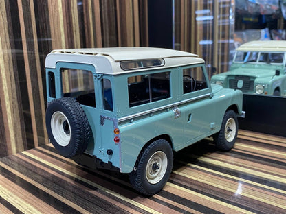 Cult Scale Model Land Rover 88 Series III (1978) - 1/18 Resin, Green