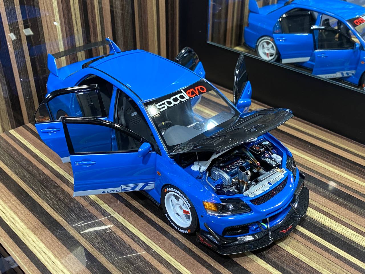 Super A 1/18 Mitsubishi Lancer Evolution IX Diecast Model (Blue)
