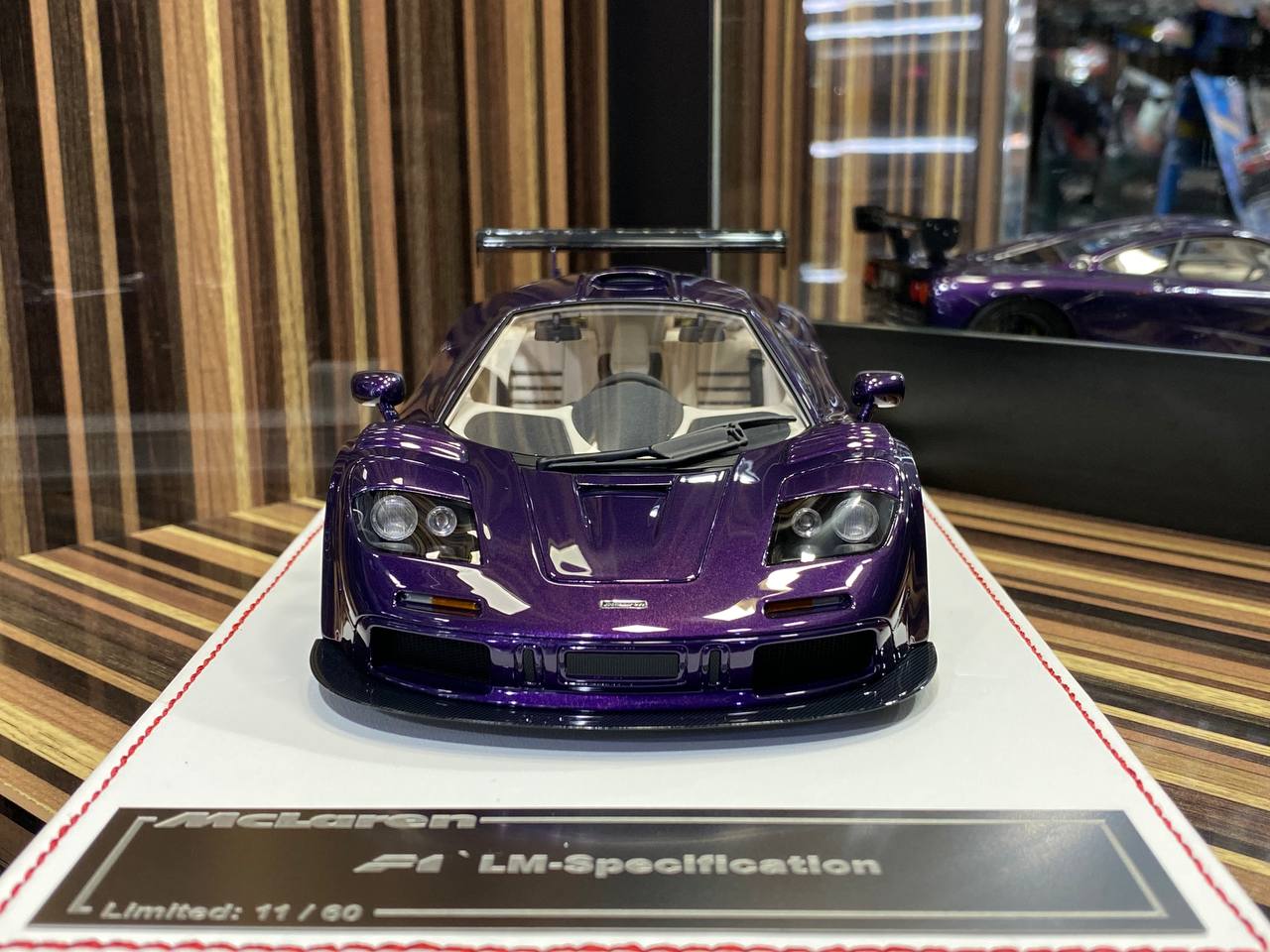 Davis & Giovanni McLaren F1 LM-Specification - 1/18 Resin Model- Viola Hong Kong / Black Rim