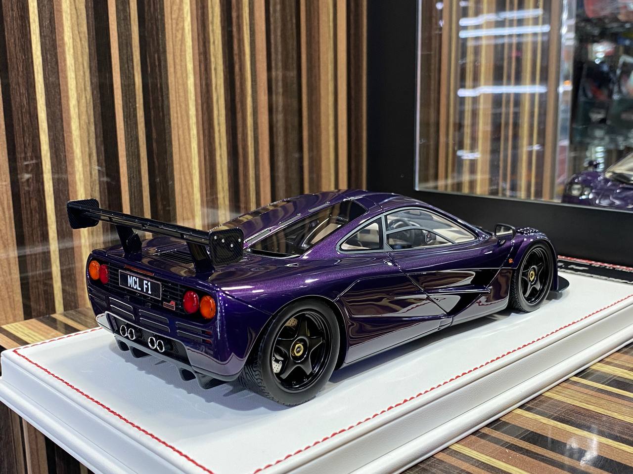 Davis & Giovanni McLaren F1 LM-Specification - 1/18 Resin Model- Viola Hong Kong / Black Rim
