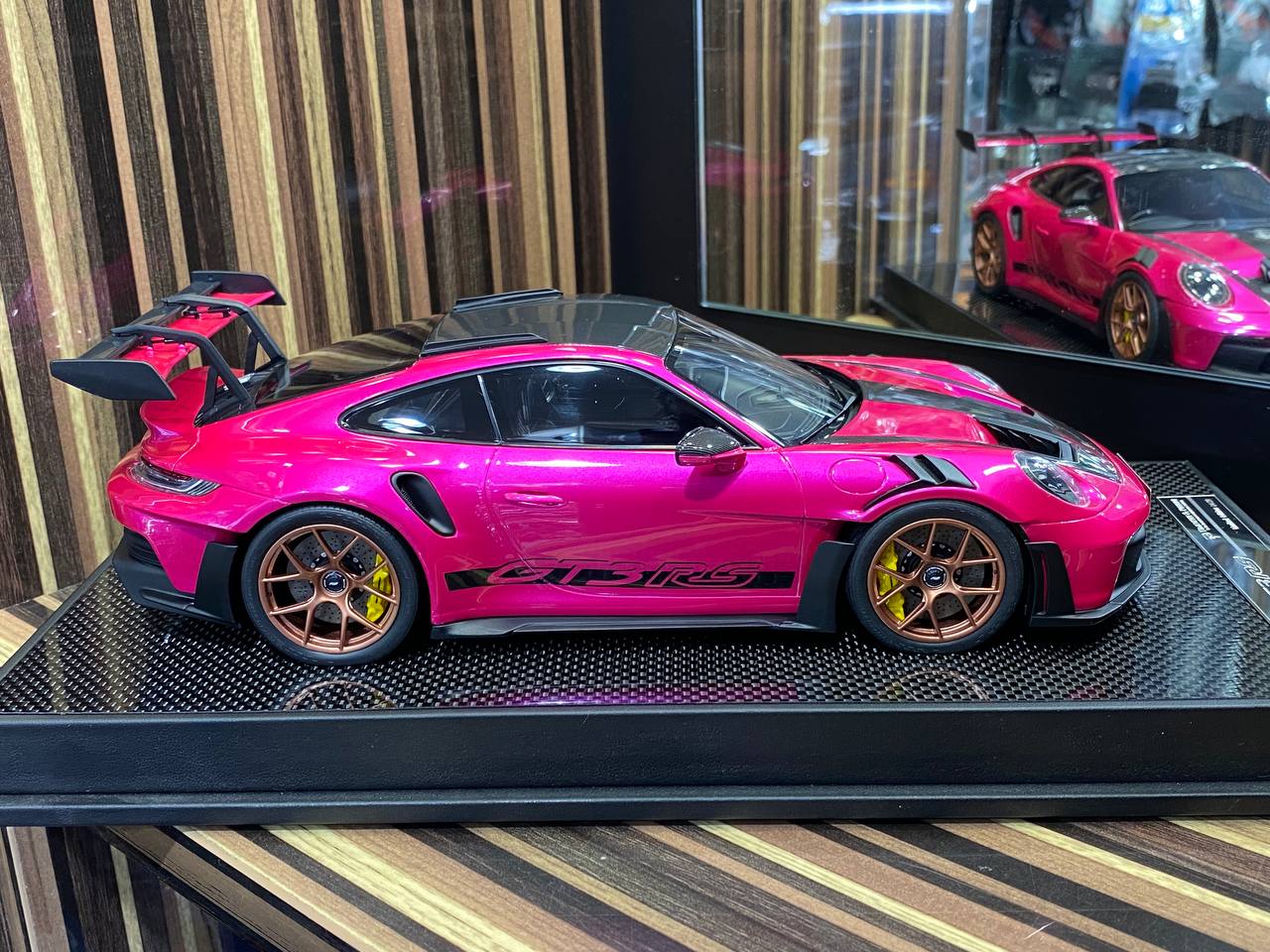 Timothy & Pierre Porsche 911 GT3 RS (992.1)  Limited Edition [1/18, Resin,Ruby star]