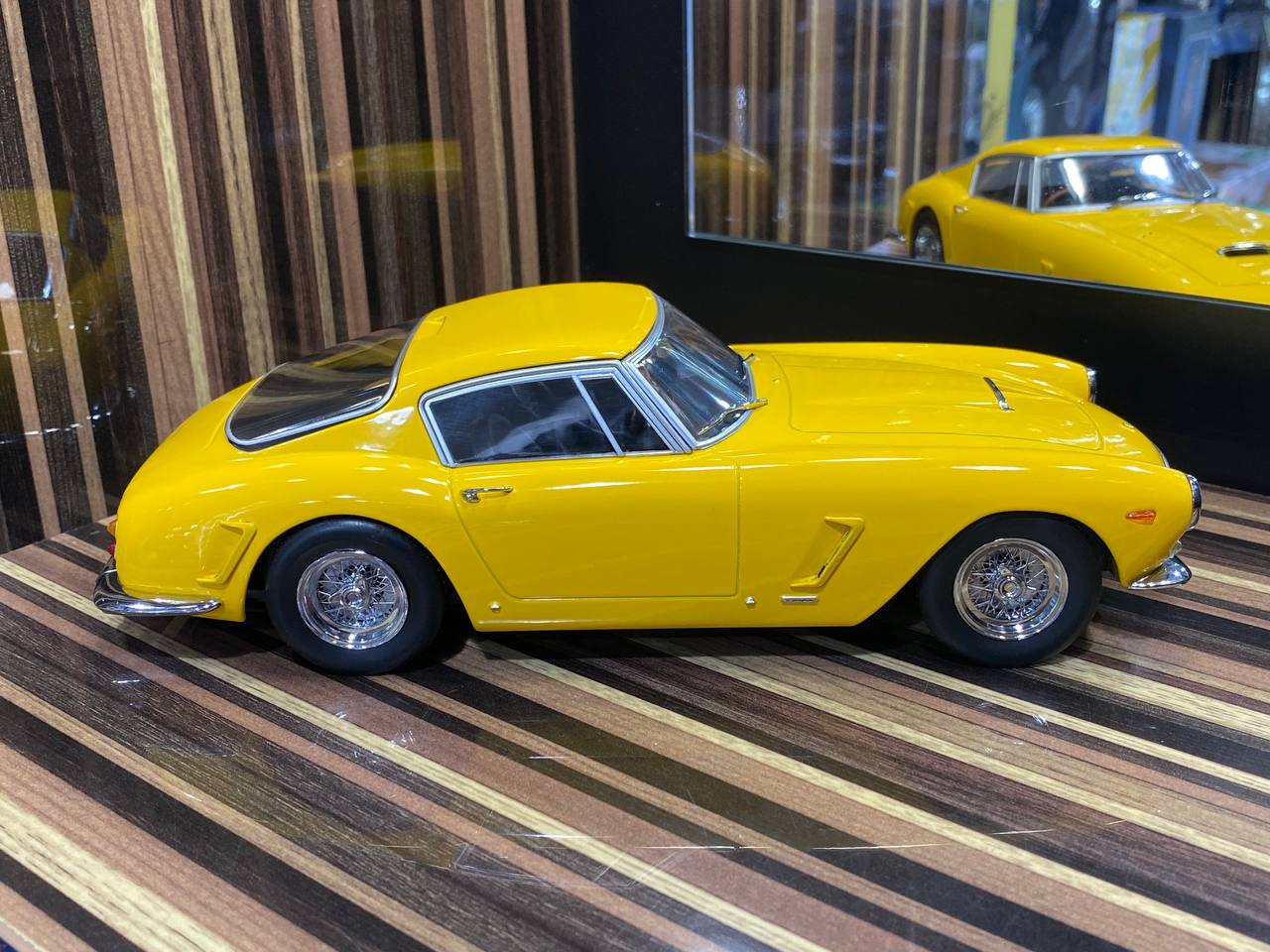 KK Scale Ferrari 250 SWB 1960 [ Yellow, Resin, 1/18]