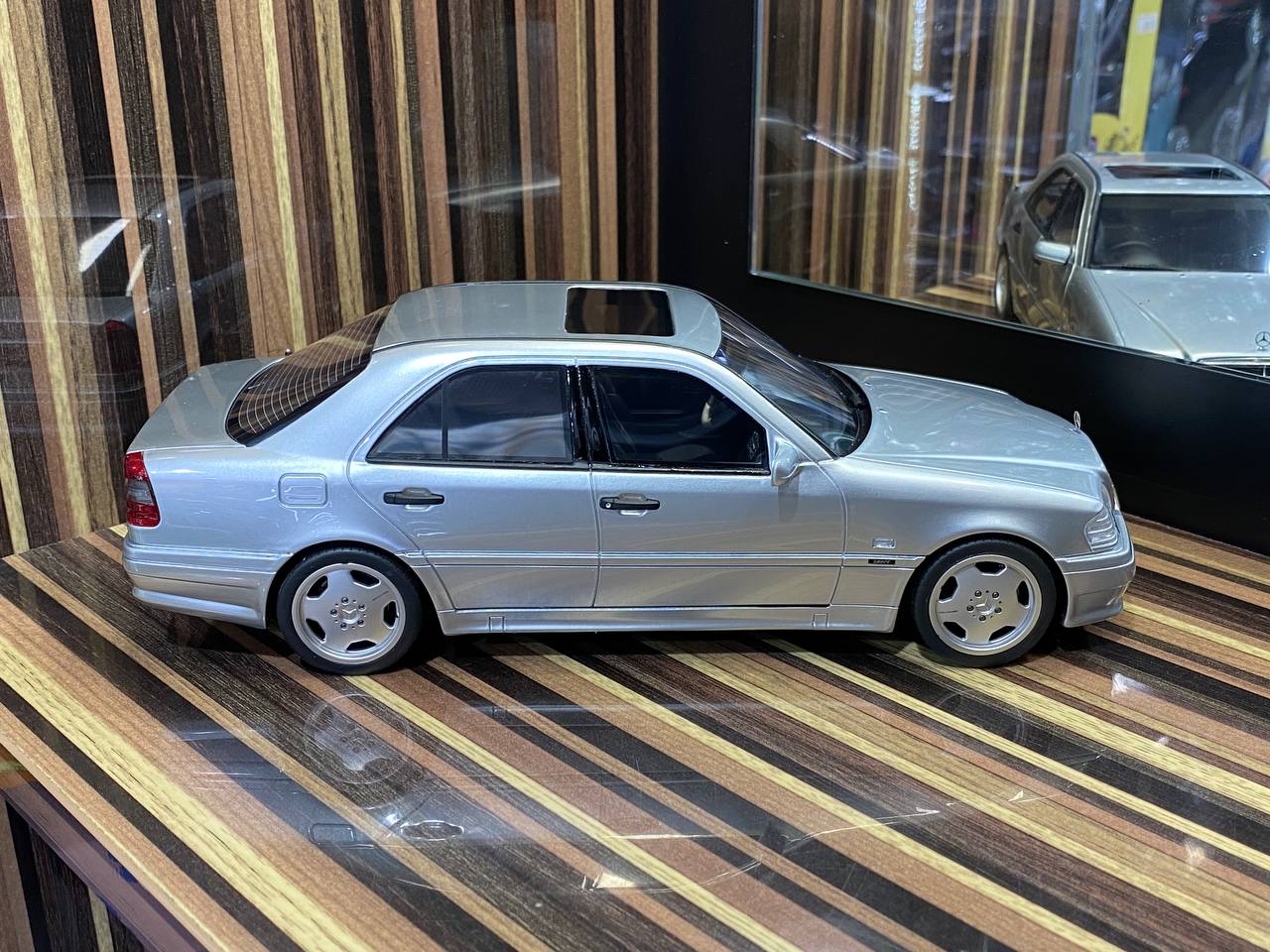 Mercedes-Benz C36 AMG W202 Limited Edition by Otto Mobile [1/18 Resin Silver]