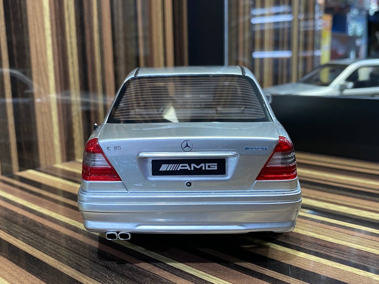 Mercedes-Benz C36 AMG W202 Limited Edition by Otto Mobile [1/18 Resin Silver]