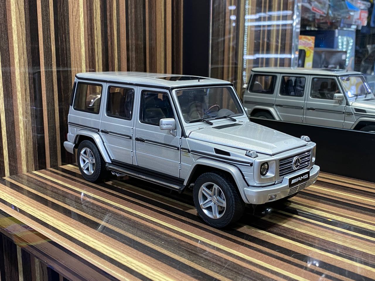 Autoart Mercedes benz G 55 AMG 2009 [1/18 Diecast silver]