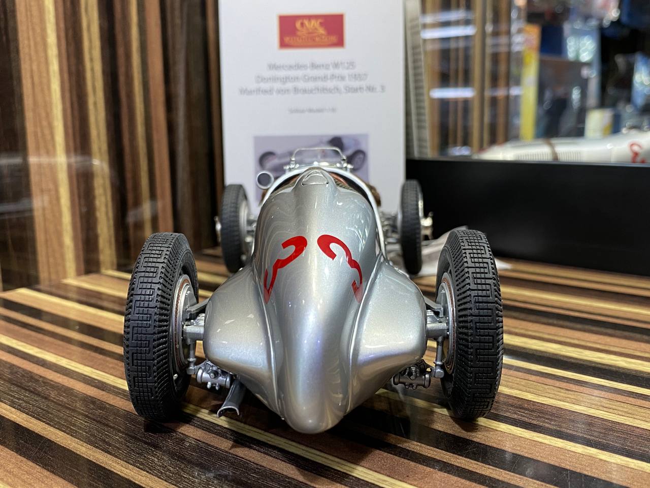 CMC Mercedes benz W125 Donington Grand prix 1937 [1/18 Diecast Silver]