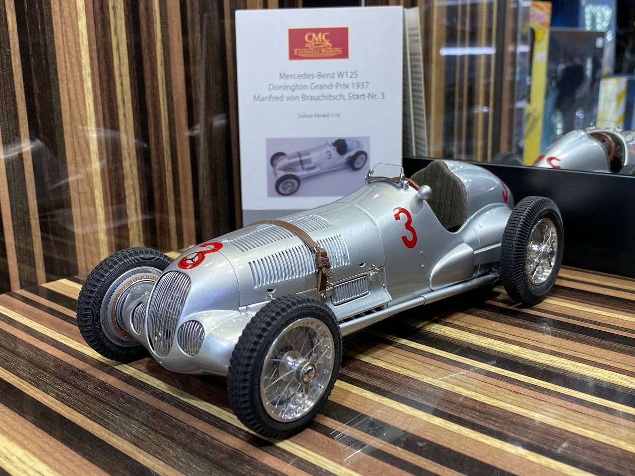 CMC Mercedes benz W125 Donington Grand prix 1937 [1/18 Diecast Silver]