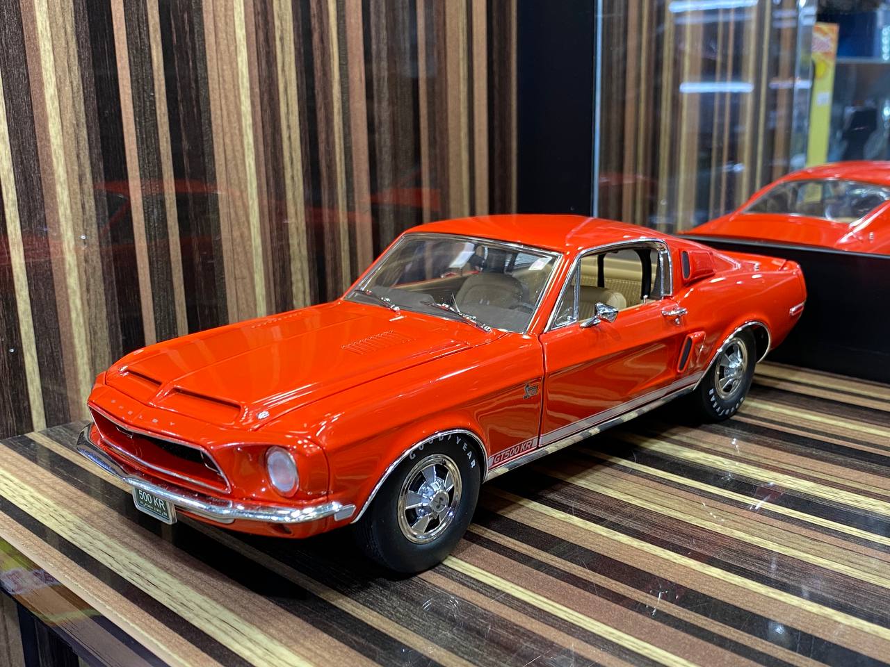 ACME Ford Shelby GT500 KR 1968 - 1/18 Diecast, Orange - Paint Rashes P ...