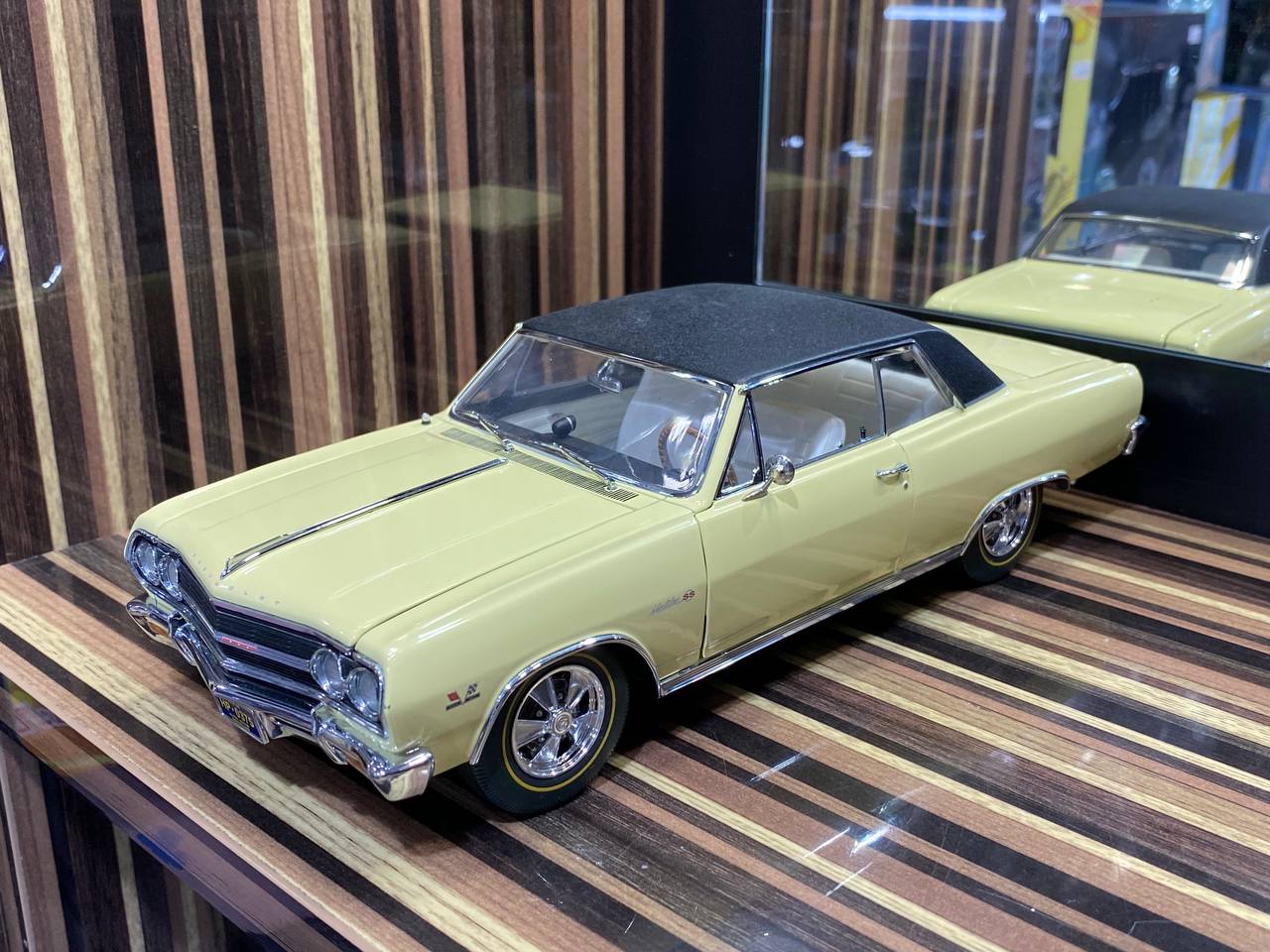 ExactDetail Replicas Chevrolet Z16 Malibu SS 396 Turbo Jet 1965 - 1/18 Diecast, Crocus Yellow