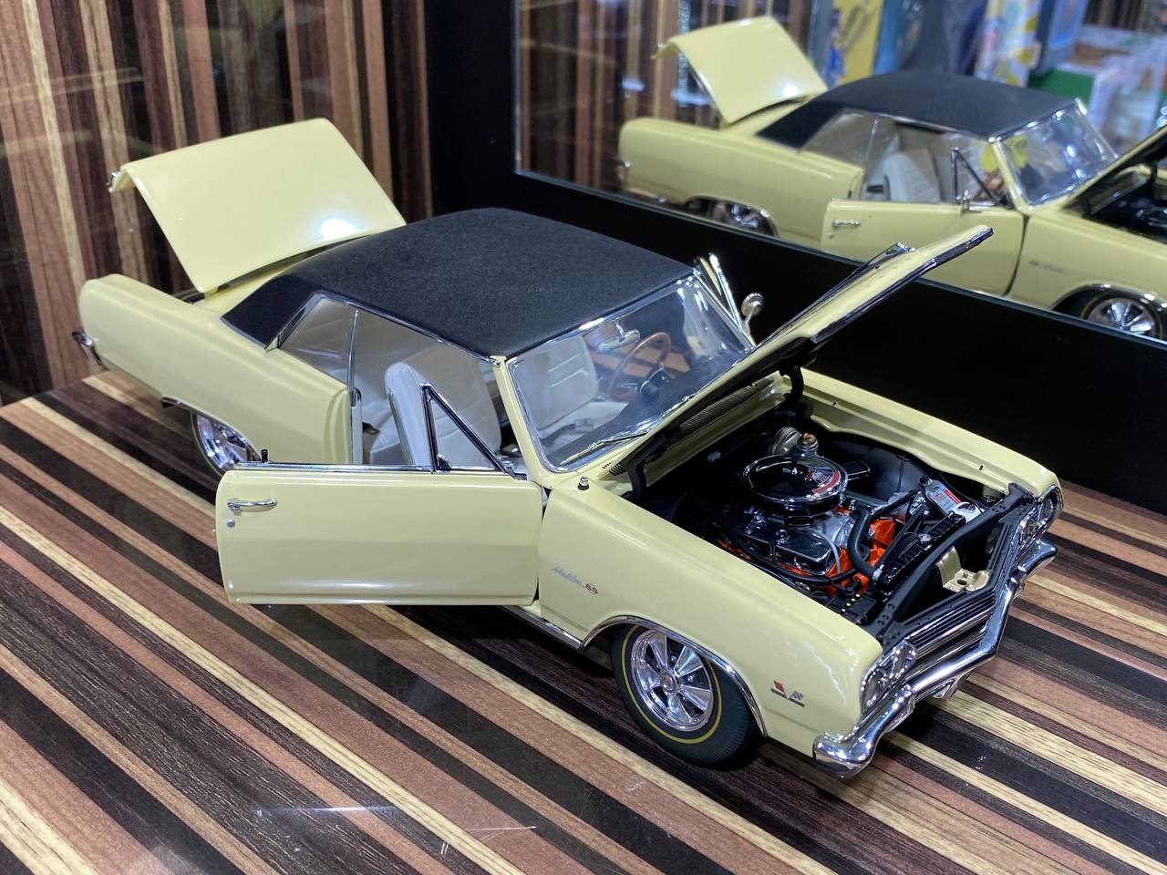 ExactDetail Replicas Chevrolet Z16 Malibu SS 396 Turbo Jet 1965 - 1/18 Diecast, Crocus Yellow