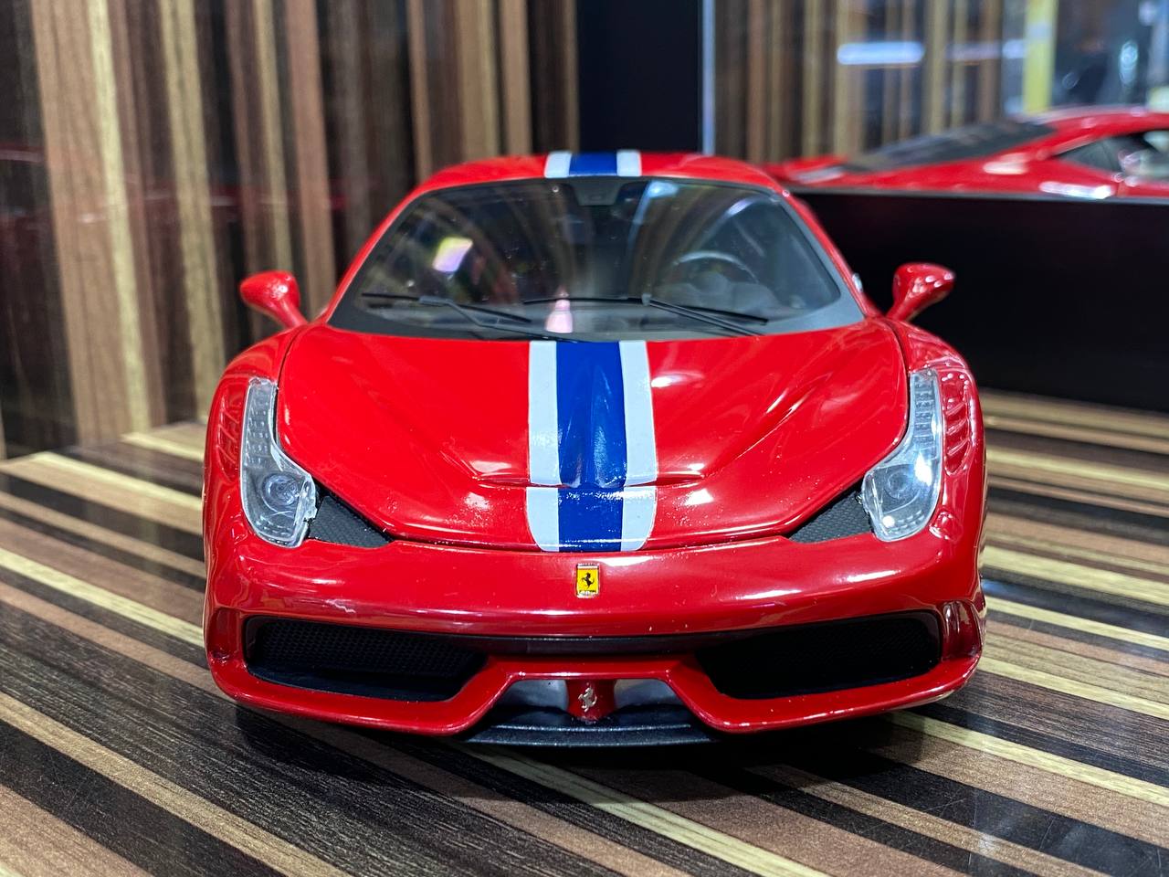 1/18 ホットウィール フェラーリ 458 スペチアーレ 京商 オート