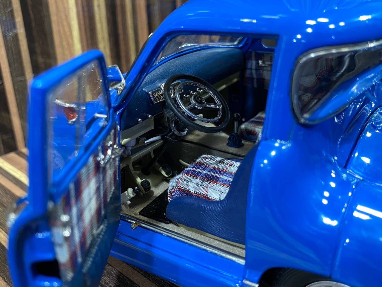 Mercedes-Benz トランスポーター1954 CMC 1/18 【公式通販】 CMC1:18
