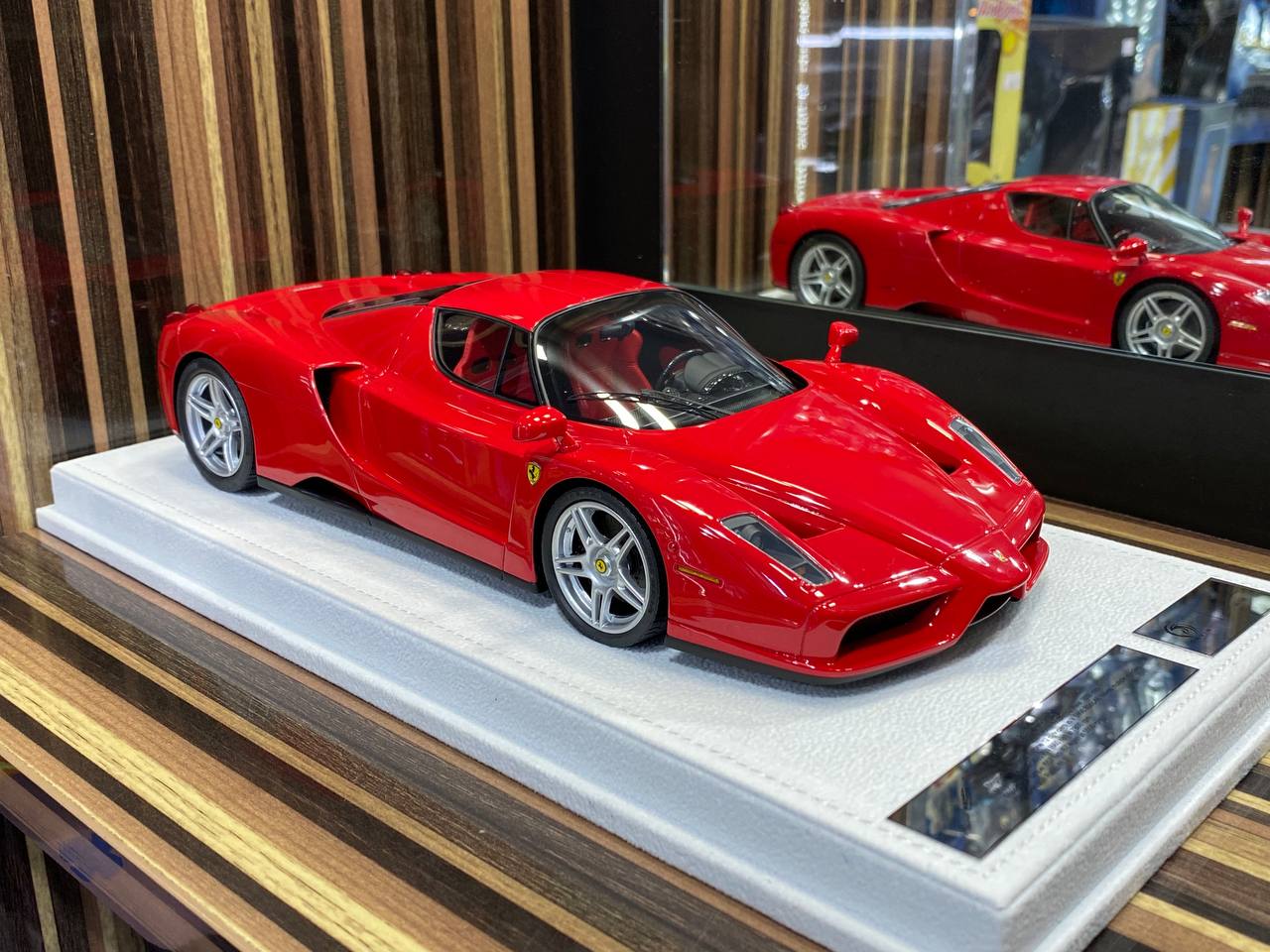 Gavin Ferrari Enzo Limited Edtion [ 1/18 resin Red ]