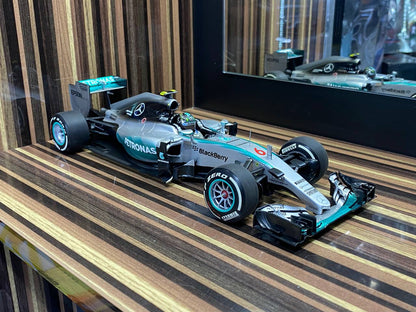 Mercedes Benz AMG  Petronas F1 F1 W06 HYBRID #6 N. Rosberg 2015 by Minichamps [1/18 Diecast Silver]