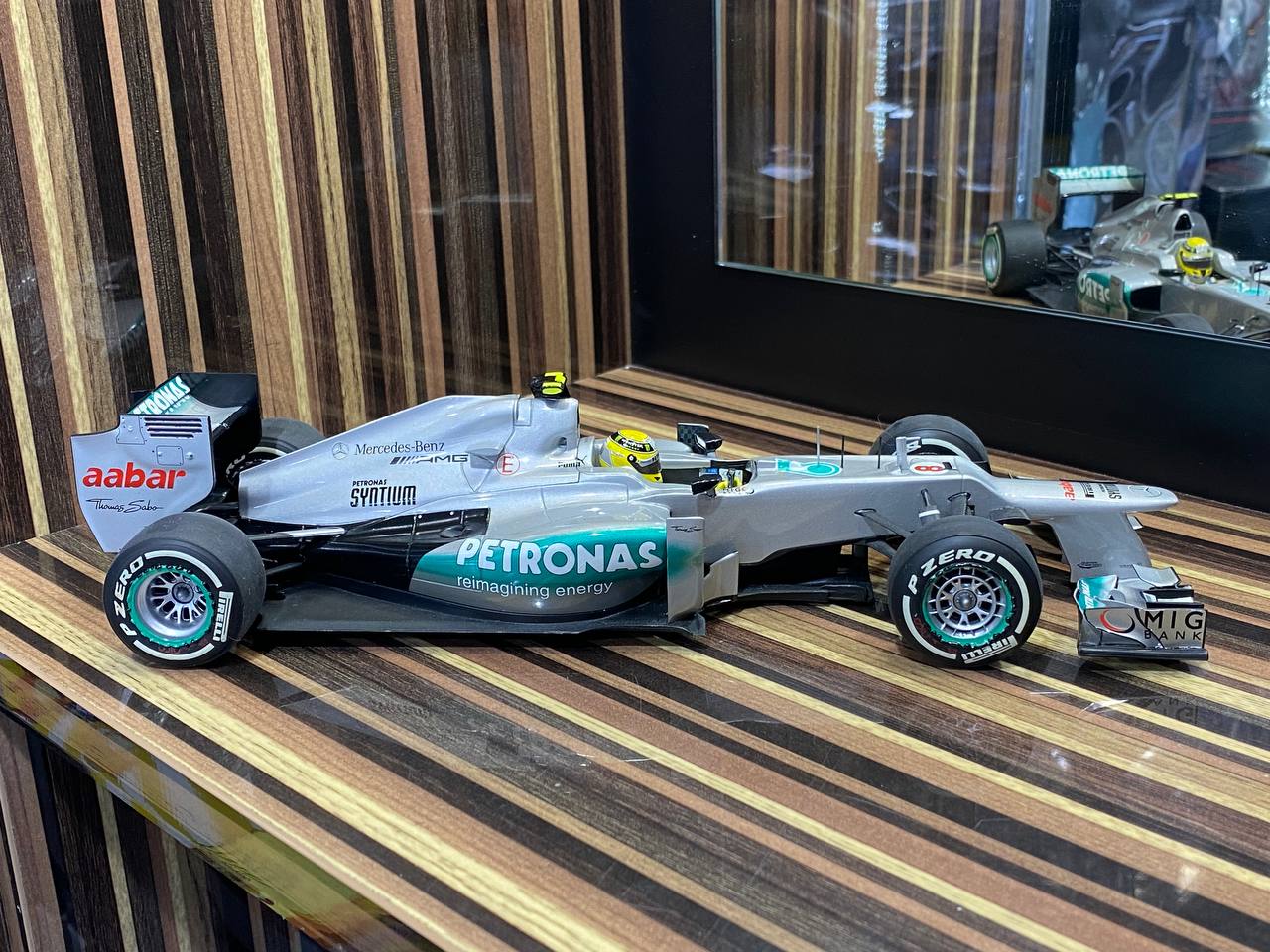 Mercedes Benz AMG Petronas F1 W03 #8 N. Rosberg 2012 by Minichamps [1/18 Diecast Silver]