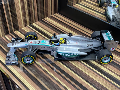 Mercedes Benz AMG  Petronas F1 F1 W04 #6 N. Rosberg 2013 by Minichamps [1/18 Diecast Silver]