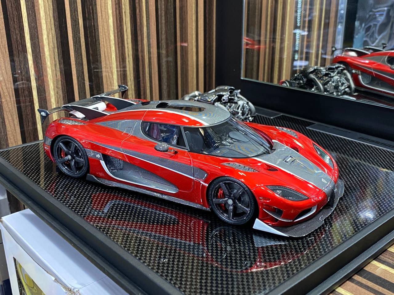 1/18 General Models Resin Model - Koenigsegg Agera RS with Engine [1/18 Red]