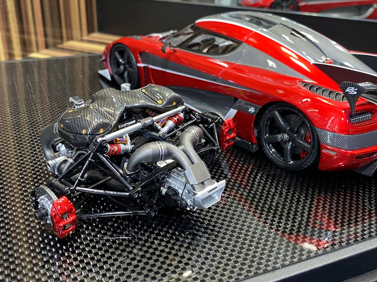 1/18 General Models Resin Model - Koenigsegg Agera RS with Engine [1/18 Red]