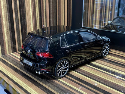 Otto Volkswagen Golf R VIII - 1/18 Resin Model, Black