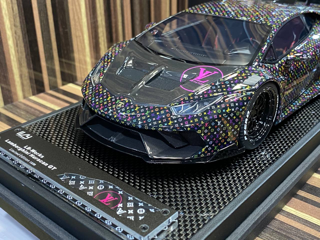 IVY Models Lamborghini Huracan (VIRTUE) - 1/18 Resin , LV Decal Black, Limited Edition