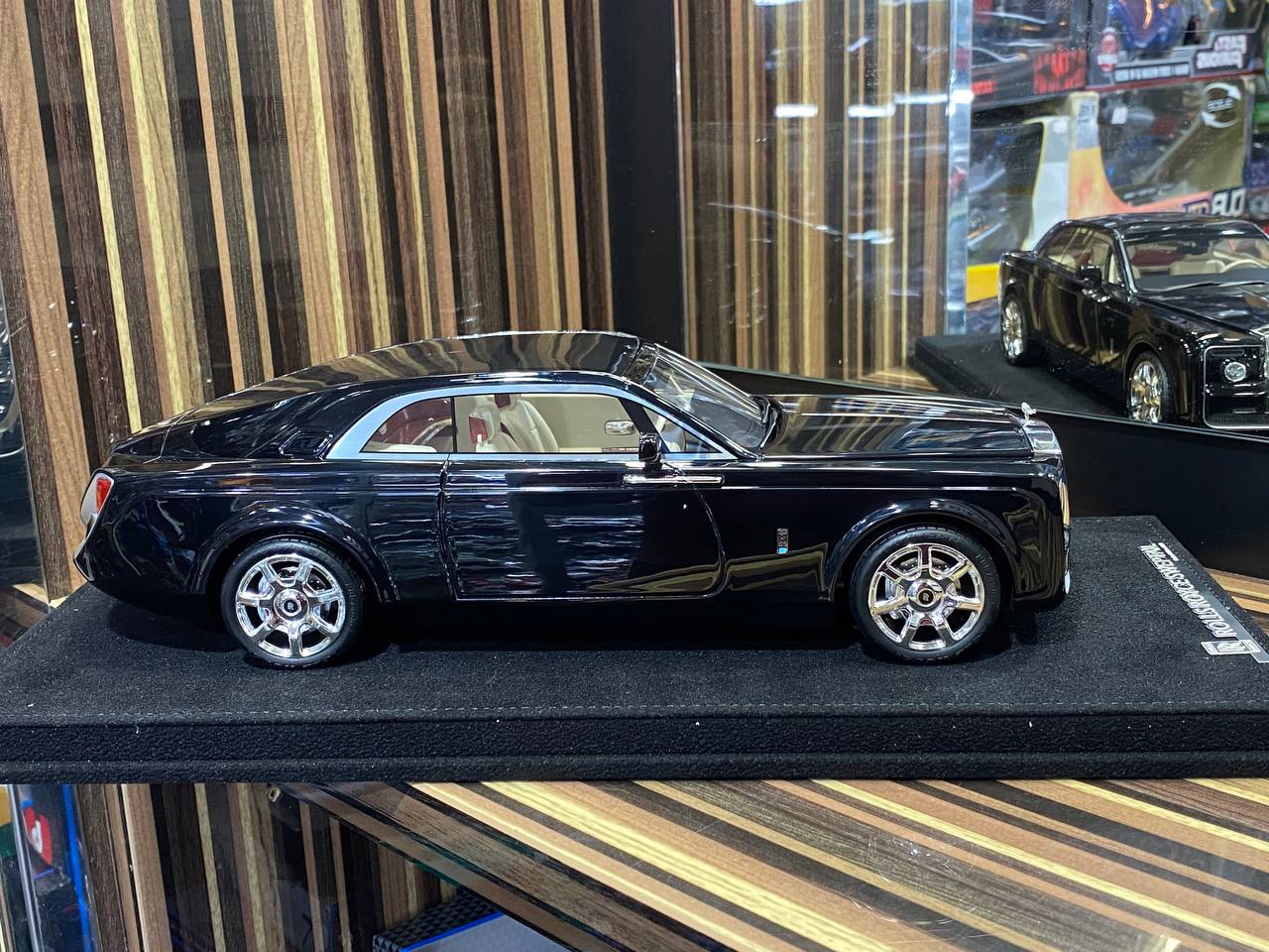 AutoBarnModels Rolls-Royce SWEPTAIL - 1/18 Resin Model, Black|Sold in Dturman.com Dubai UAE.