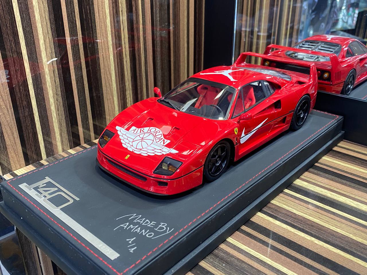 Auto Barn Ferrari F40 Made by Amano - 1/18 Resin Model, Red