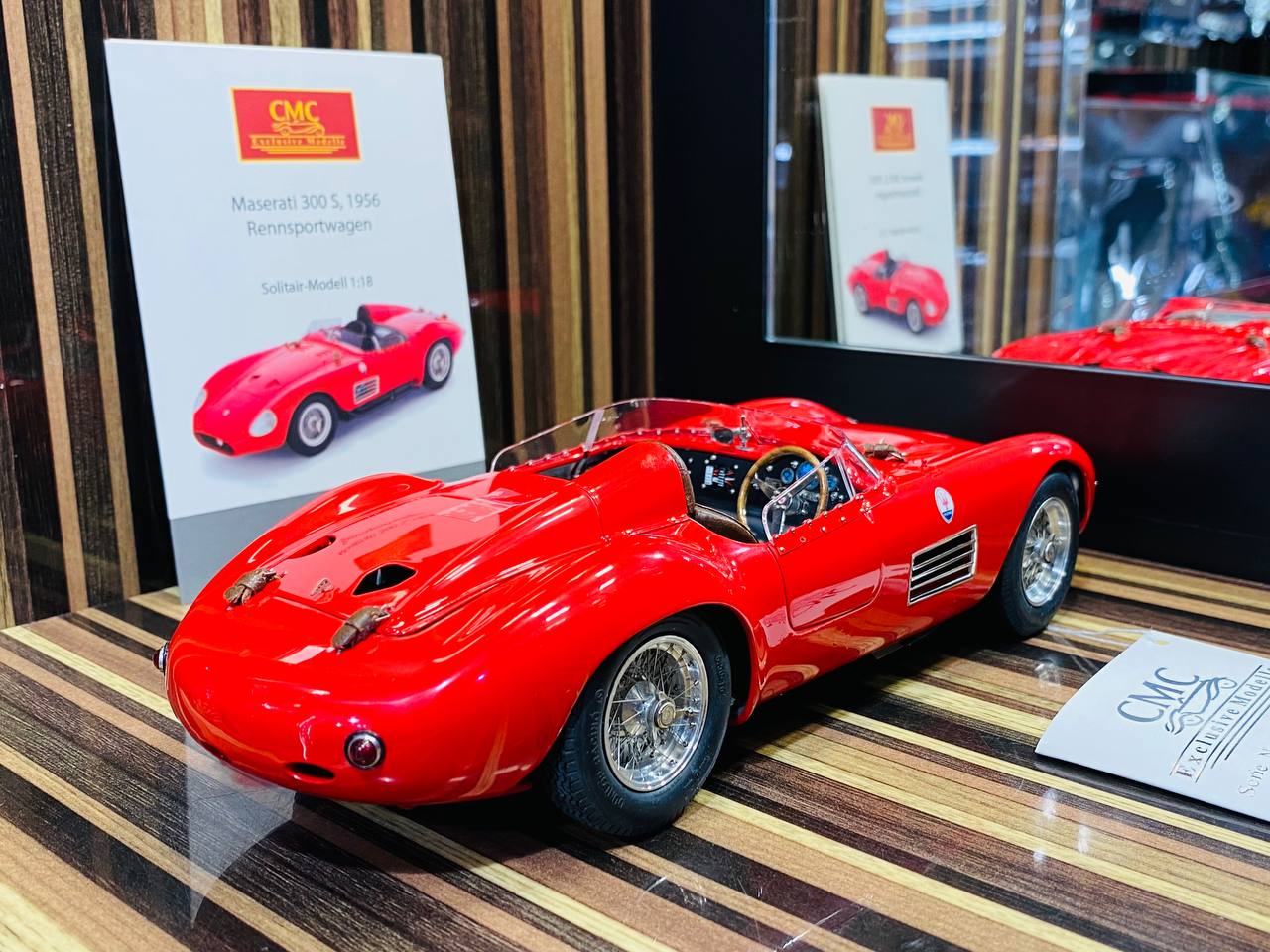 CMC Maserati 300 S 1956 Rennsportwagen [1/18 Diecast Red]