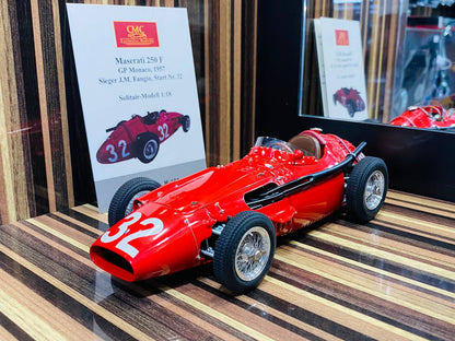 CMC Maserati 250 F GP Monaco, 1957 Sieger J.M Fangio, Start Nr. 32 [1/18 Red Diecast]