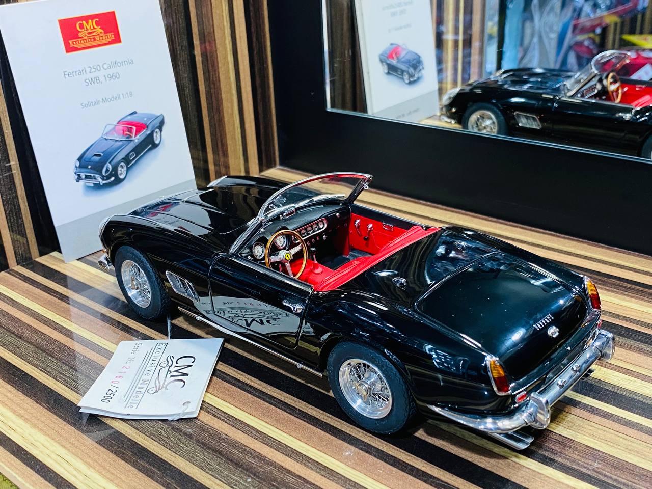 CMC Ferrari 250 California SWB, 1960 Schwarz [1/18 Black Diecast]