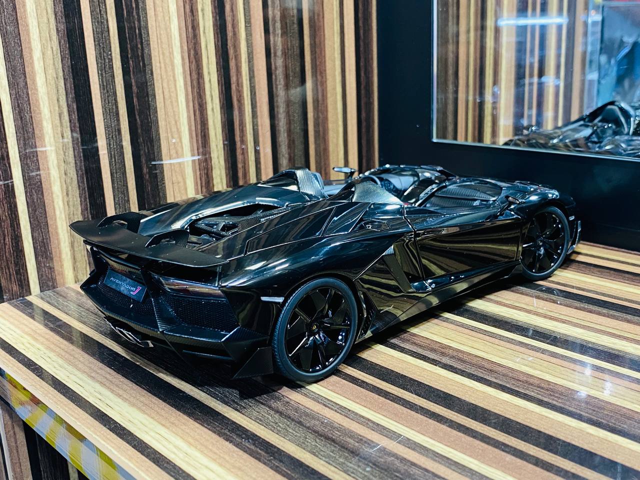AutoArt Signature Lamborghini Aventador J - [1/18 Diecast Black] with Paint Rashes