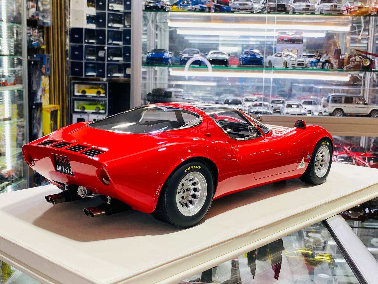 1/8 Resin DMH Alfa Romeo Tipo 33/2 Stradale Model Car - Mark Red (Limited Edition)