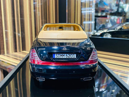 1/18 Resin Motor Helix Mercedes Benz Maybach 62S Landaulet - Metallic Black (Limited Edition)