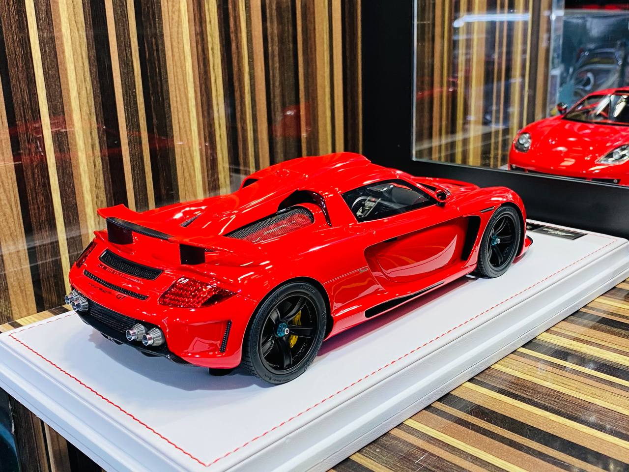 Exclusive IVY Models Gemballa MIRAGE GT Resin Model - Wicked Red | Limited Edition!