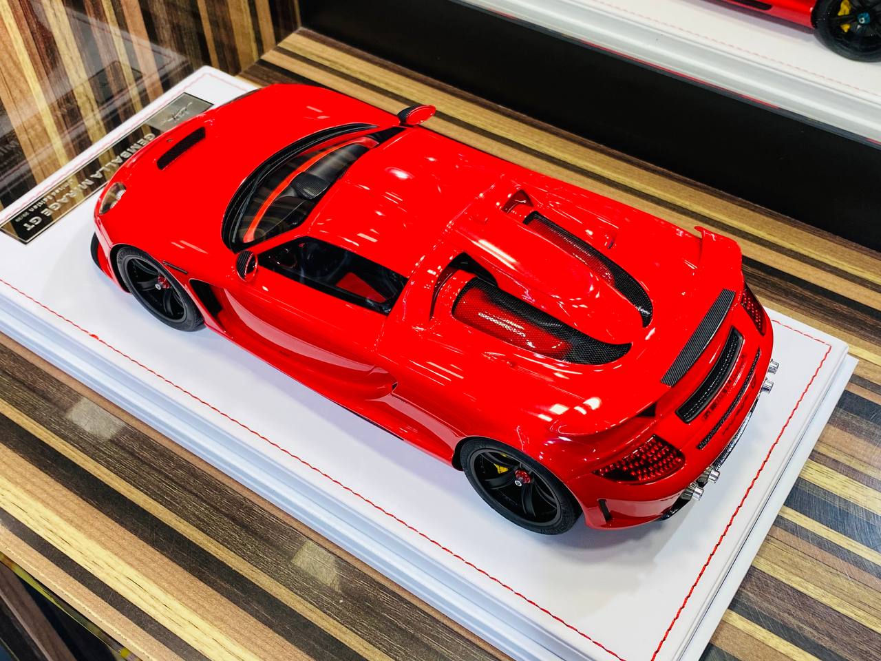 Exclusive IVY Models Gemballa MIRAGE GT Resin Model - Wicked Red | Limited Edition!