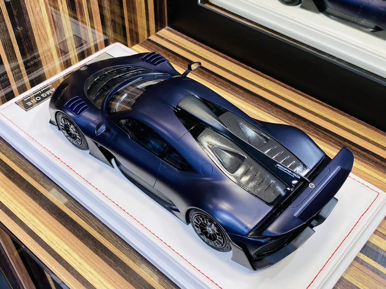 IVY Merit Mercedes AMG GT Black Series Transparent Blue 1/18 IVY Merit Mercedes AMG GT Black Series Transparent Blue 1/18